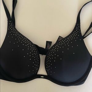 Victorias Secret Plunge Bra 32B